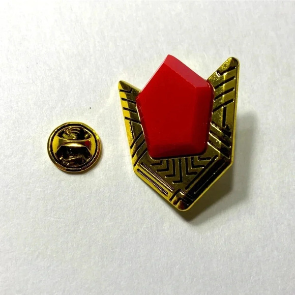 The Legend of Zelda Ocarina of Time - The Spiritual Stone : Goron's Ruby Pin ♦️ - Picture 2 of 5